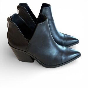 Vince Camuto Gigietta Black Leather Pointed Toe Cutout Block Heel Booties 6M